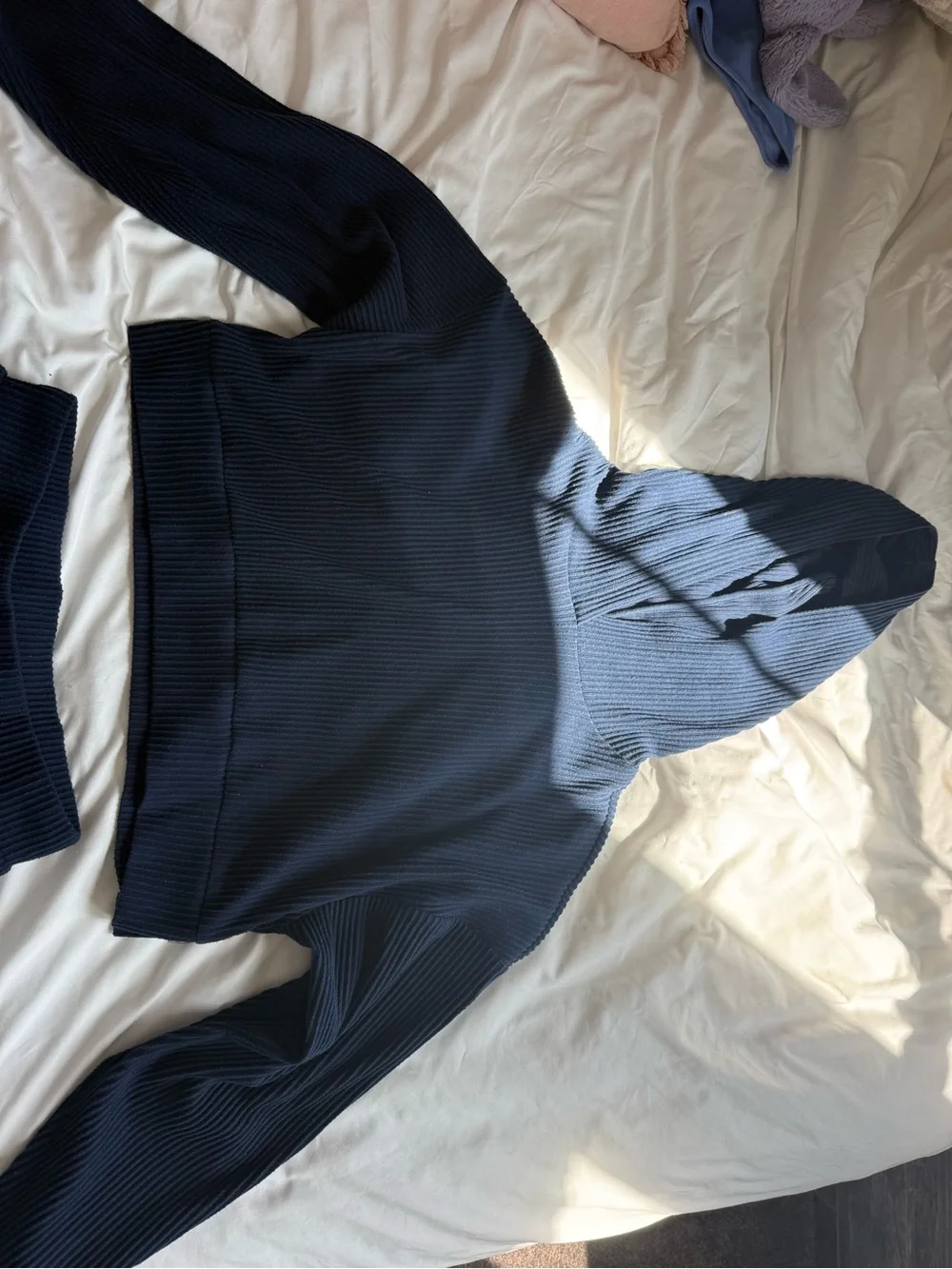 ALO Yoga Navy Ribbed Cropped Hoodie & Drawstring Joggers